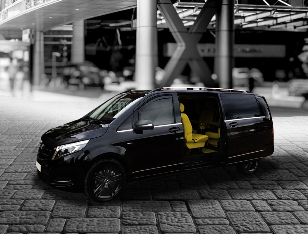 8 Seater Minibus Hire in Leeds